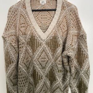 BKE Beige and Olive V-Neck Sweater
